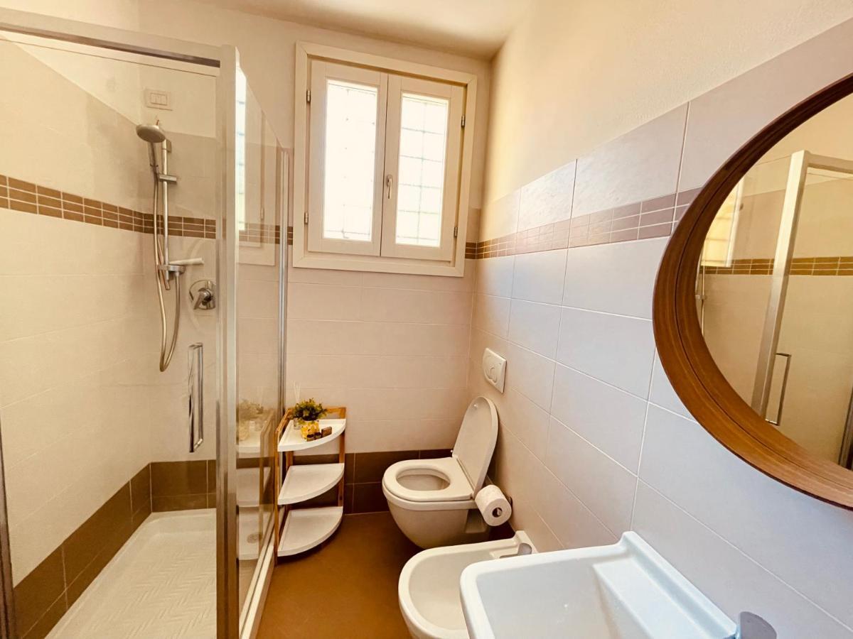 Lago Villa Zen - Apartment With Jacuzzi, Panoramic Views 莱诺 外观 照片