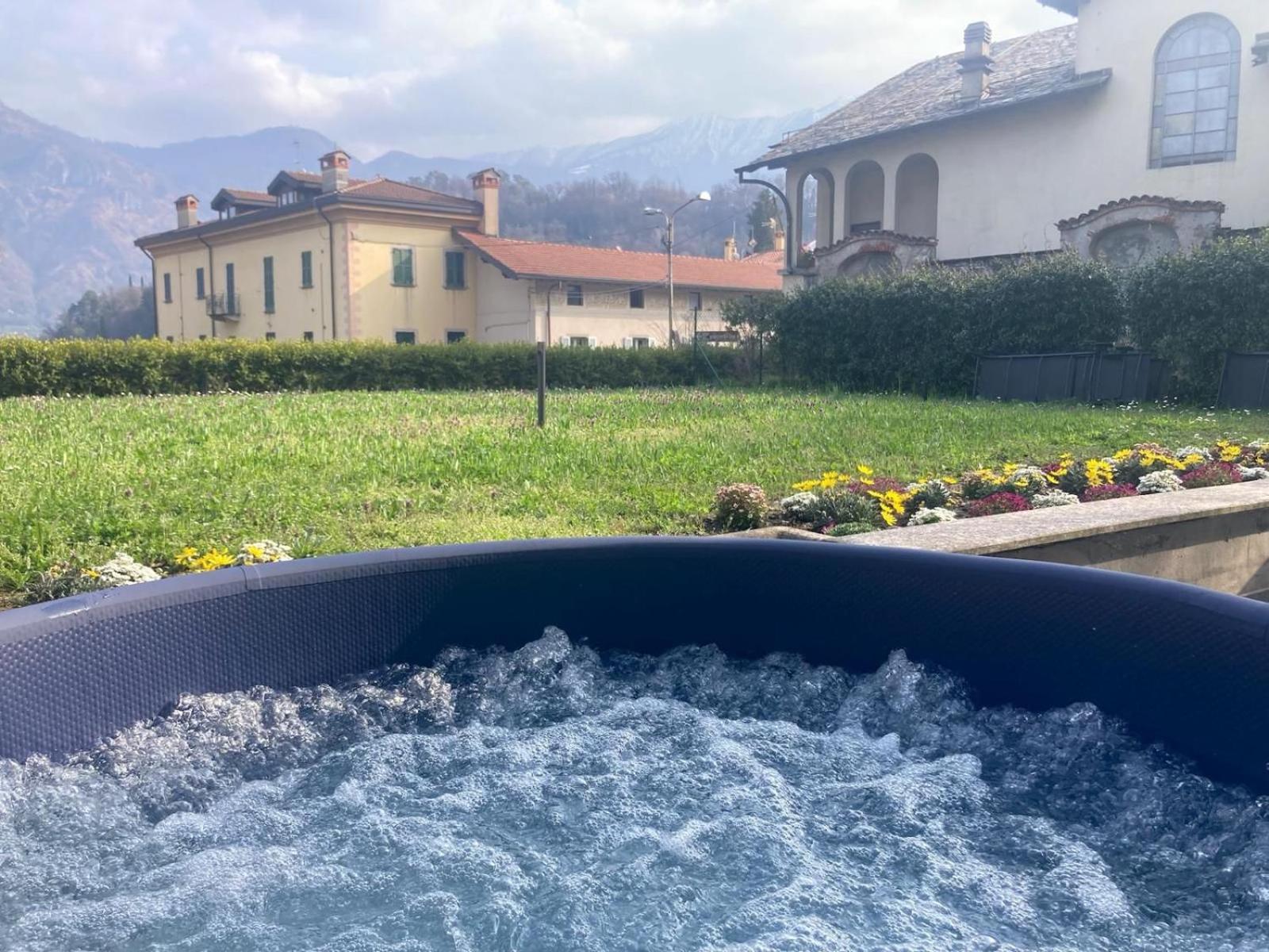 Lago Villa Zen - Apartment With Jacuzzi, Panoramic Views 莱诺 外观 照片