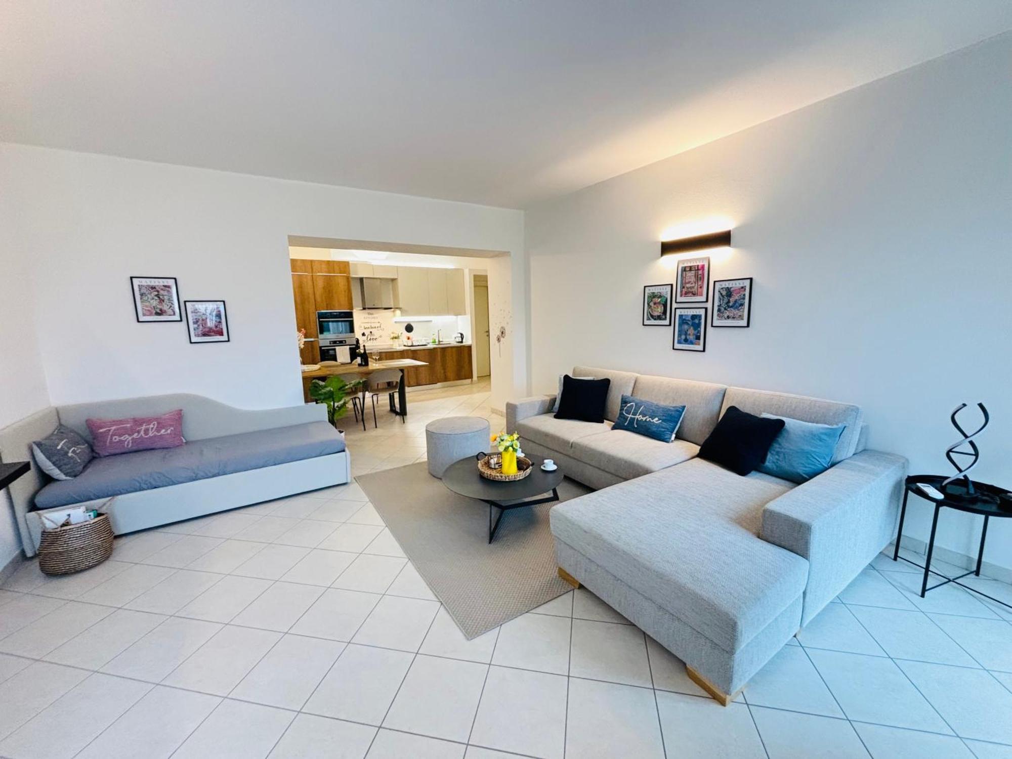 Lago Villa Zen - Apartment With Jacuzzi, Panoramic Views 莱诺 外观 照片